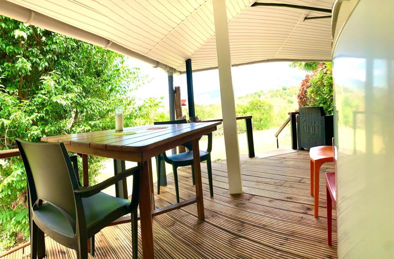 Lodge Colibris: Panoramic Sea and Mountain Views near Caribbean Beach Le Carbet Exterior photo